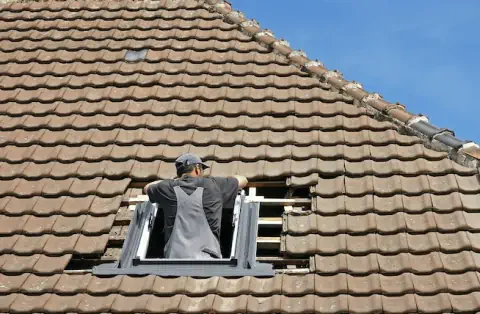 Pose de velux - Verrières-de-Joux